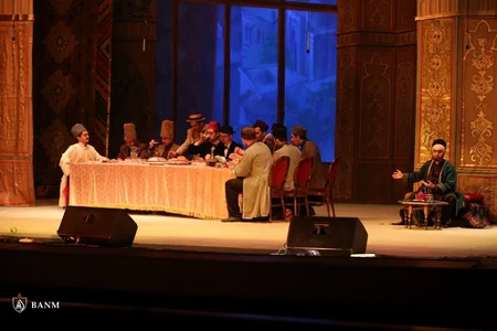 Студенты Бакинской высшей школы нефти исполнили оперетту Не та, так эта - ВИДЕО