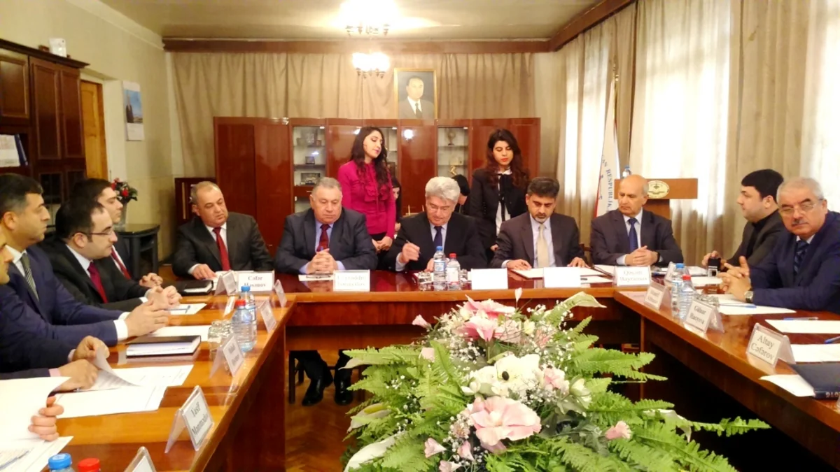 Azərbaycan Auditorlar Palatası Headstart International ilə saziş imzalayıb