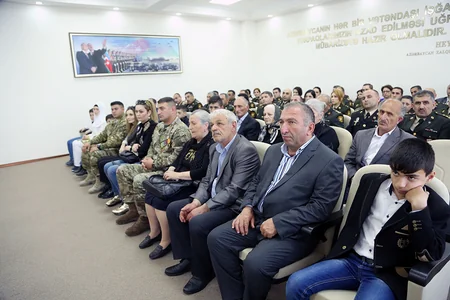 Müdafiə Nazirliyində şəhid ailələrinə yeni mənzillərin orderləri verilib