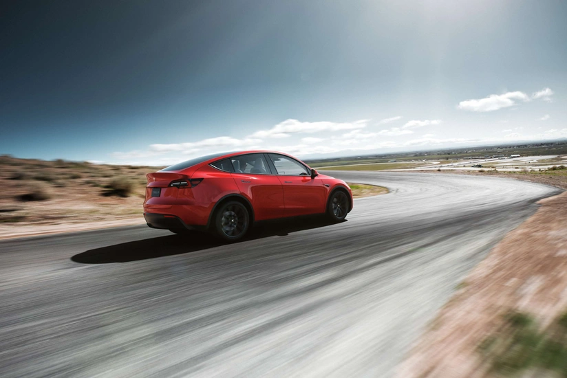“Tesla” 3 il sonra daha ucuz pilotsuz avtomobillər istehsal edəcək