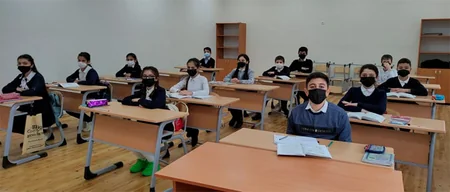 Üzü sipərli müəllimlər, maskalı şagirdlər  - FOTOREORTAJ