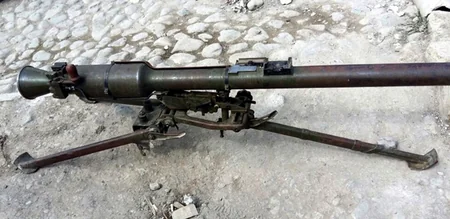 Захвачены брошенные на поле боя вооружение и боеприпасы противника - ФОТО