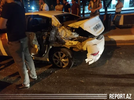 Sumqayıtda mikroavtobus sürücüsü qəza törədərək qaçdı