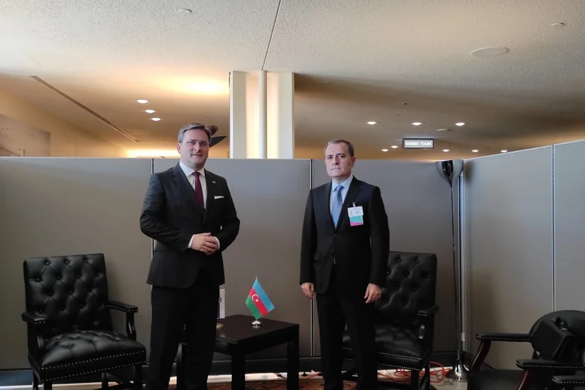 Джейхун Байрамов встретился с сербским коллегой