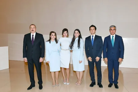 President Ilham Aliyev hosted official reception in honor of heads of state and government participating in Baku Summit