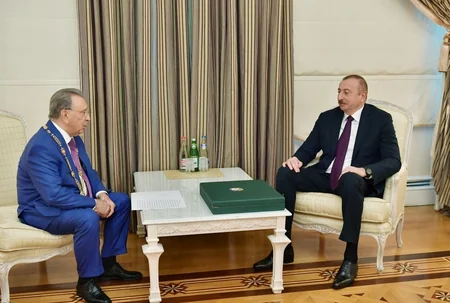 Президент Ильхам Алиев принял Рамиза Мехтиева и вручил ему орден Гейдар Алиев - ОБНОВЛЕНО