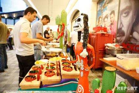 CinemaPlus Amburan Mallda Kilimancara filminin premyera öncəsi nümayişi keçirilib - FOTO - VİDEO