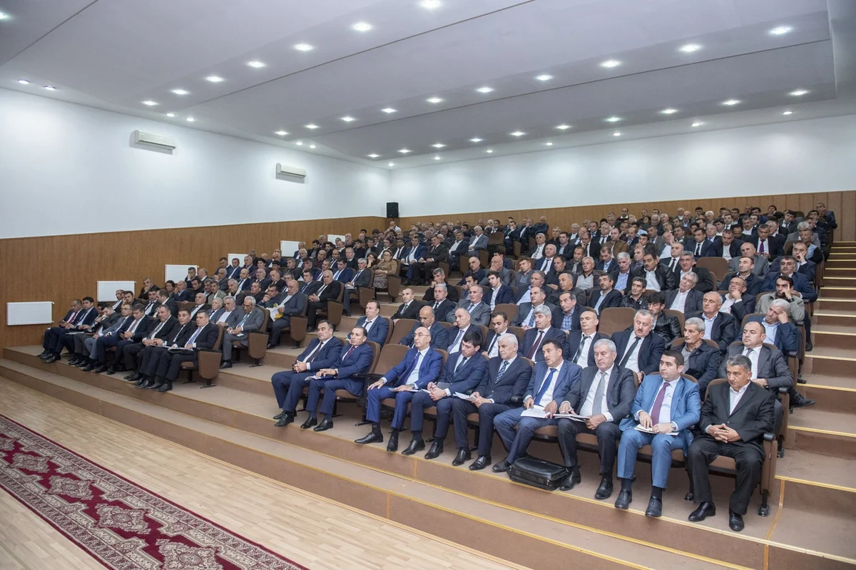 Oğuzda “Tütünçülük-2020: qarşıda duran vəzifələr” mövzusunda respublika müşavirəsi keçirilib
