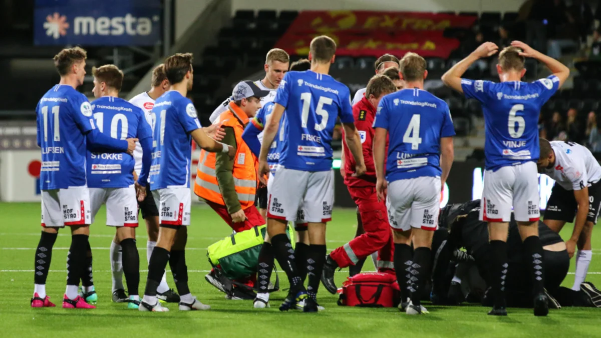 Icelandic footballer collapses from cardiac arrest during match
