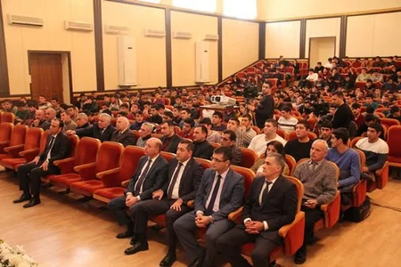 Mübariz Qurbanlı: Radikal qüvvələr gəncləri sıralarına cəlb etmək üçün çalışırlar