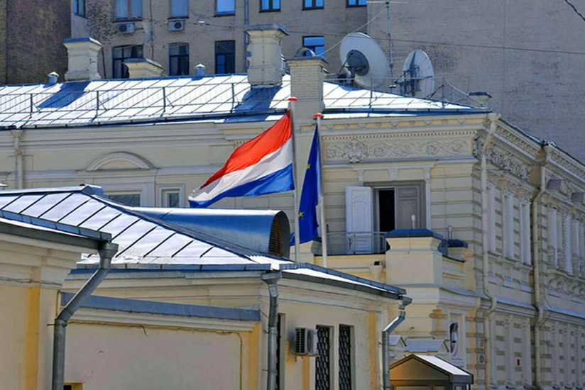 Niderland vətəndaşlarını Rusiyanı tərk etməyə çağırıb