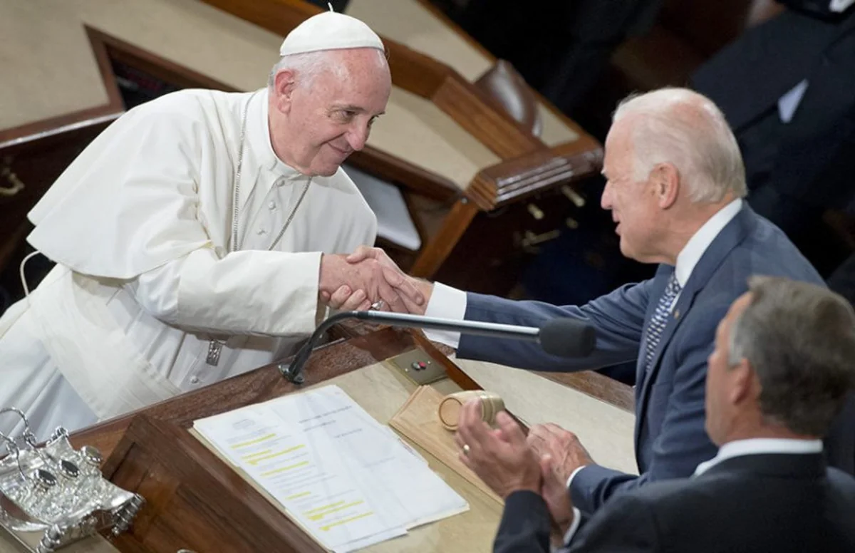 Bayden oktyabrın sonunda Vatikana səfər edəcək