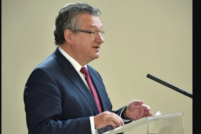 Бургомистра Брюгге ранили ножом