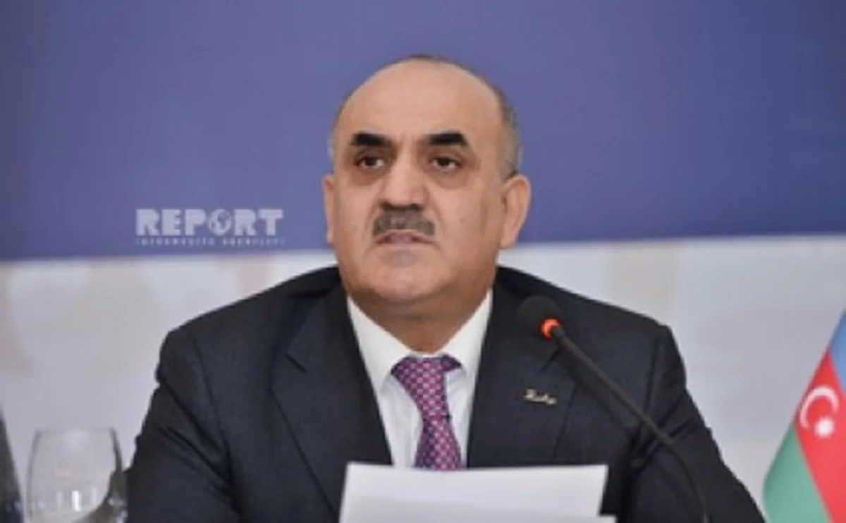 Nazir sağlamlığını gizlədən insanları tənqid edib