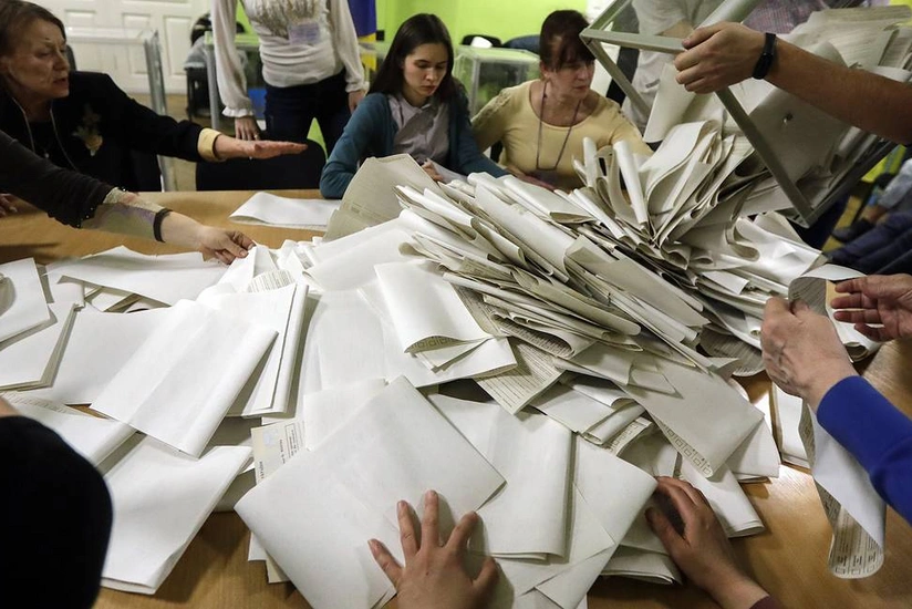 Ukraynada prezident seçkilərinin birinci turunun yekun nəticəsi açıqlanıb