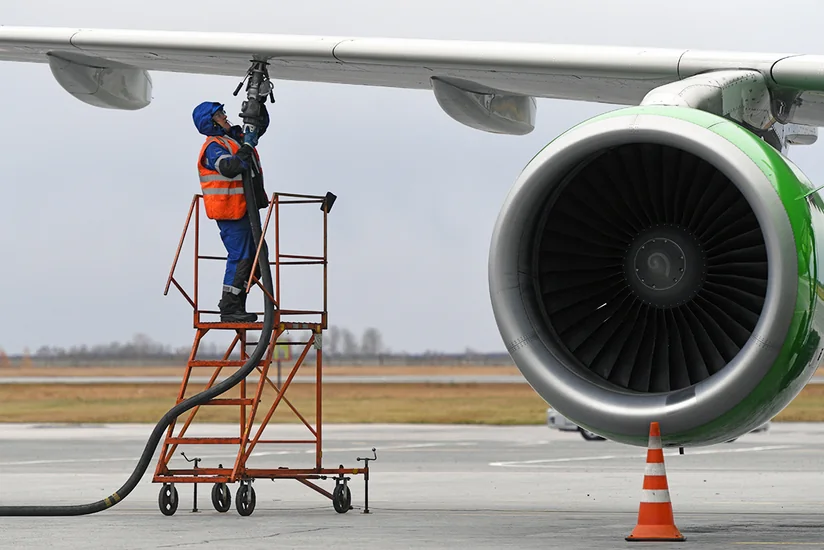 S&P: Təyyarə yanacağına qlobal tələb gələn il pandemiyadan əvvəlki səviyyəyə qayıdacaq