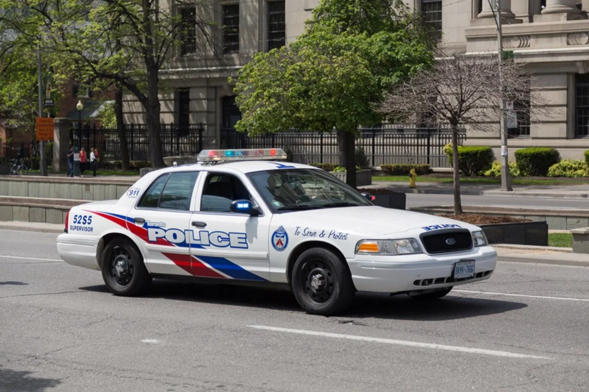 Kanadada mağazada atışma olub, iki nəfər yaralanıb