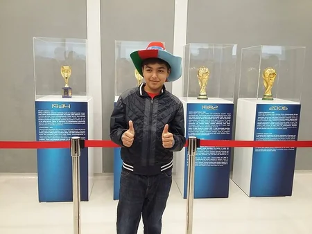 Bakı Olimpiya Stadionunda İtaliya milli komandasının kubokları nümayiş olunub - FOTO