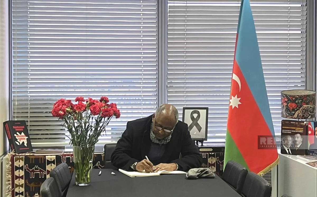 UNESCO deputy director-general pays tribute to victims of AZAL plane crash