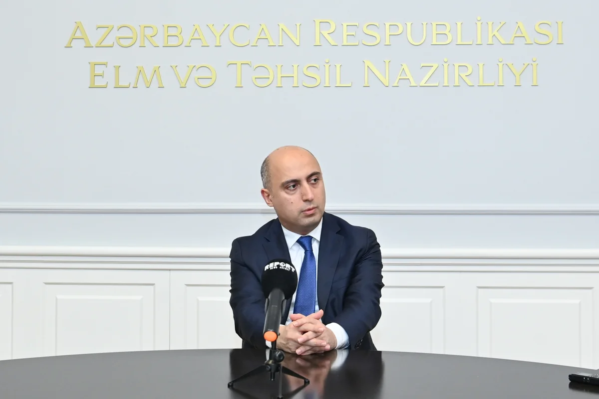 Nazir: Rayonlarda təxminən 1500-ə yaxın məktəbdə şagird sayı 100-dən azdır
