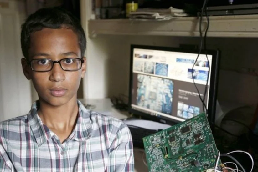 ​Задержанного за самодельные часы школьника из Техаса пригласили в ООН
