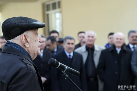 Bakıda Nikolay Baybakovun büstü açılıb