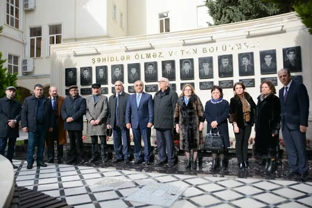 UNEC-də 20 Yanvar şəhidlərinin Memorial-Xatirə Kompleksinin açılışı olub