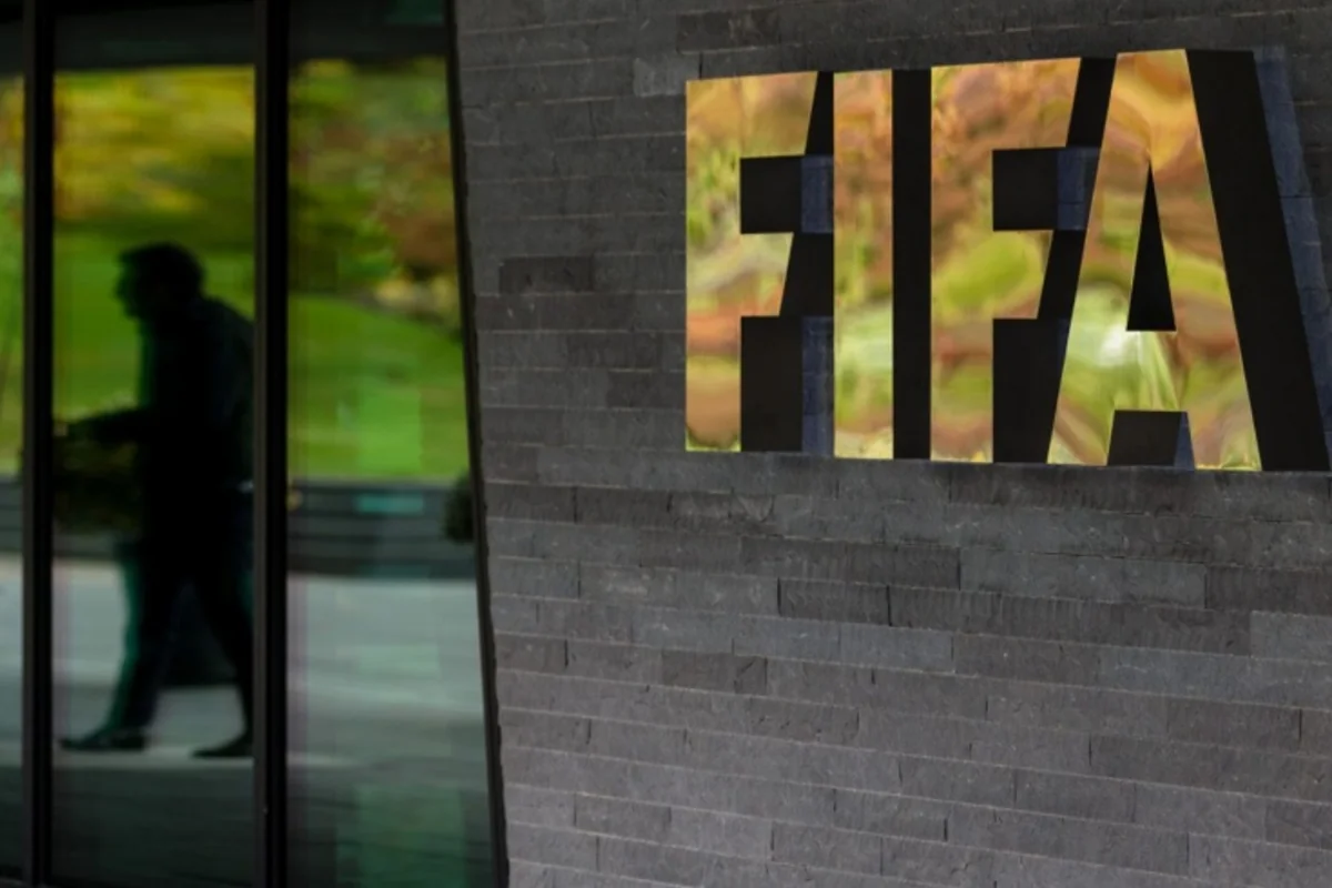 FIFA Fransadakı məşhur stadionu almaq istəyir