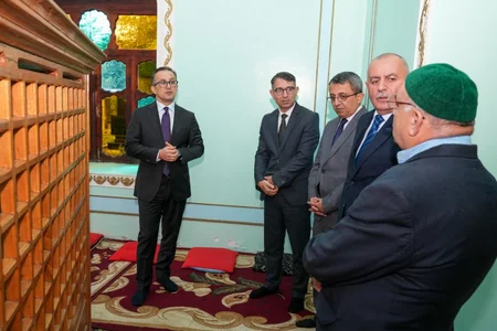 Dini Komitənin sədri Lənkərandakı “Şeyx Zahid” ziyarətgahı və Böyük bazar “Cümə” məscidində olub