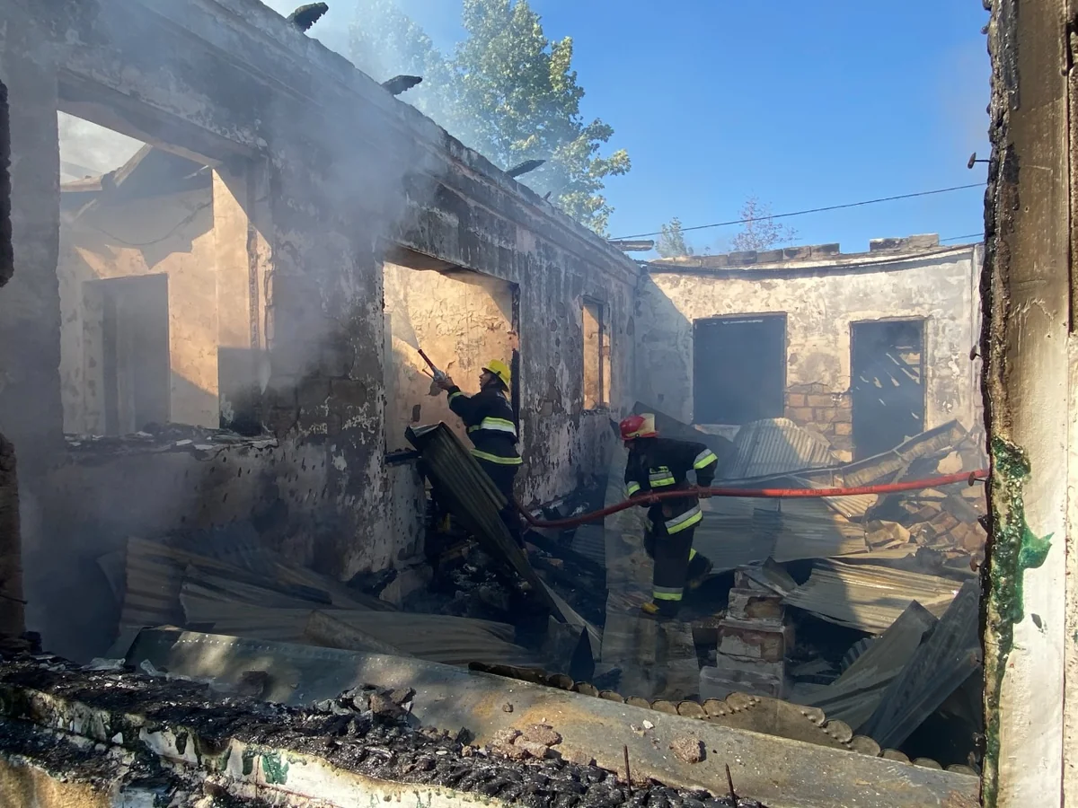 Ermənilərin atdığı mərmilər mülki obyektlərdə yanğınlara səbəb olub