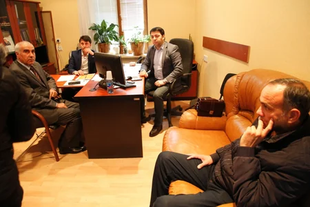 Azneft İstehsalat Birliyində yaradılmış operativ qərargahda bir gün - FOTOREPORTAJ