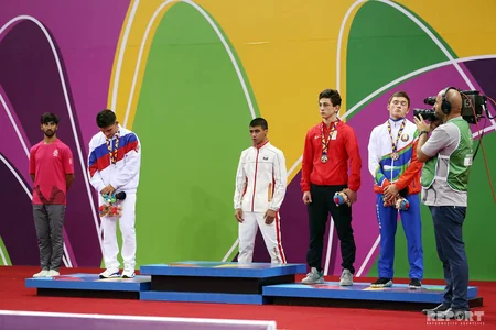EYOF: Azərbaycan güləşçiləri növbəti gündə 2 qızıl, 3 gümüş və 1 bürünc medal əldə ediblər - YENİLƏNİB-4