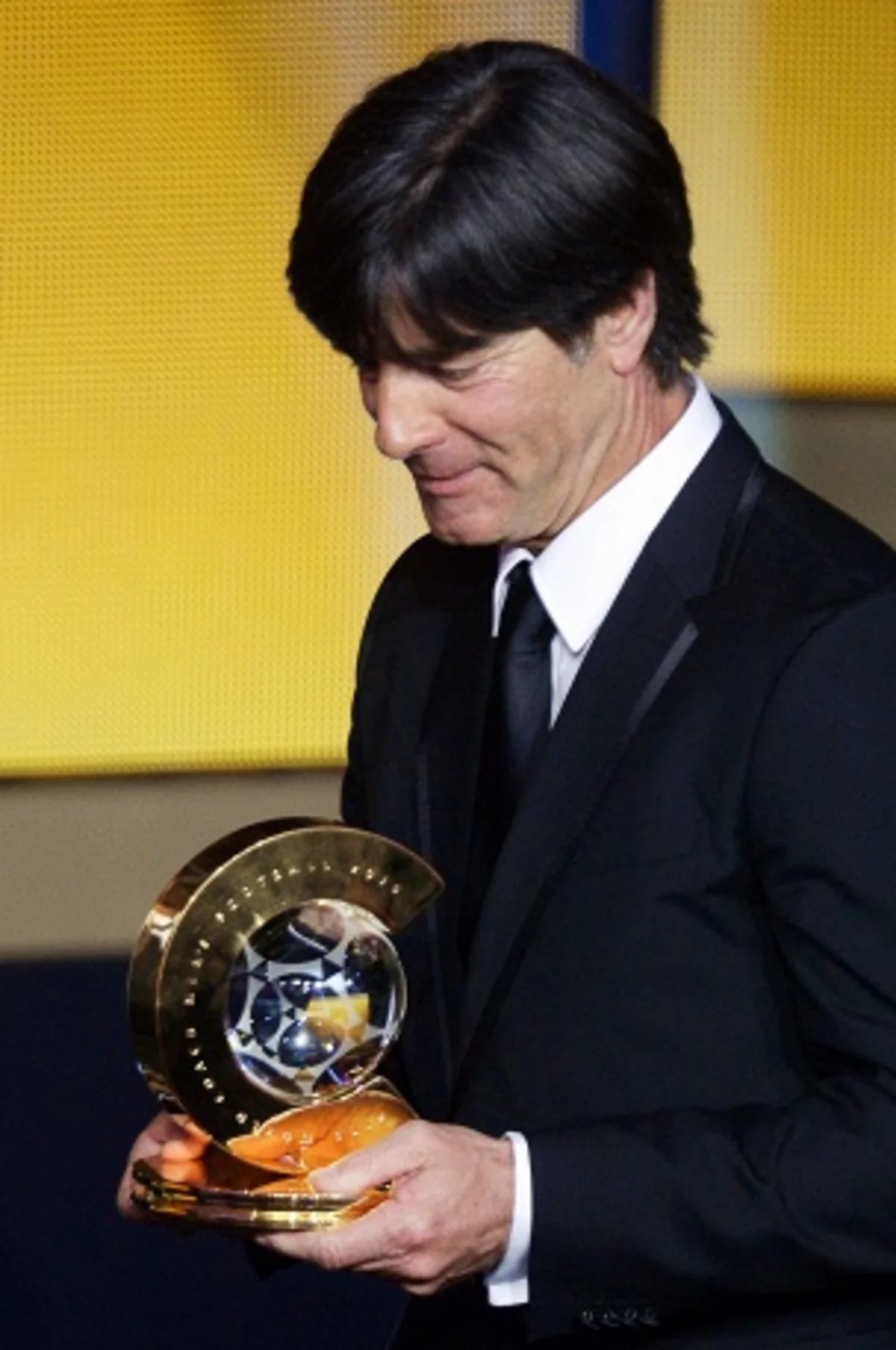 ​Йоахим Лев признан лучшим футбольным тренером 2014 года