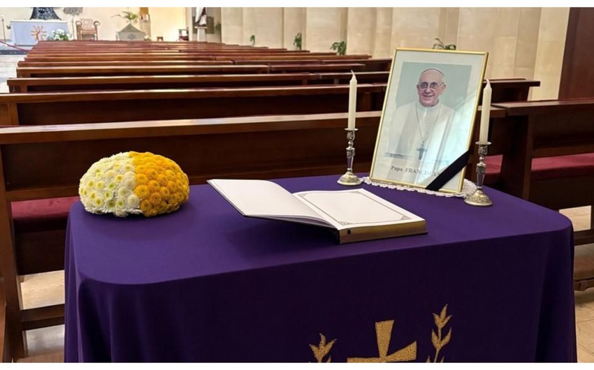 Book of condolences opened in catholic church in Baku