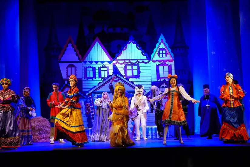 Akademik Rus Dram Teatrı Şəkidə qastrolda olub