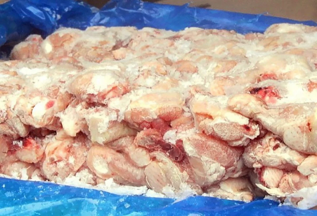 Gürcüstandan gətirilən dondurulmuş toyuq məhsulları yararsız çıxdı