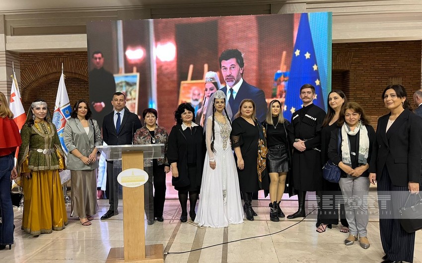Gürcüstanda Tolerantlıq Günündə azərbaycanlı müəllim mükafatlandırılıb