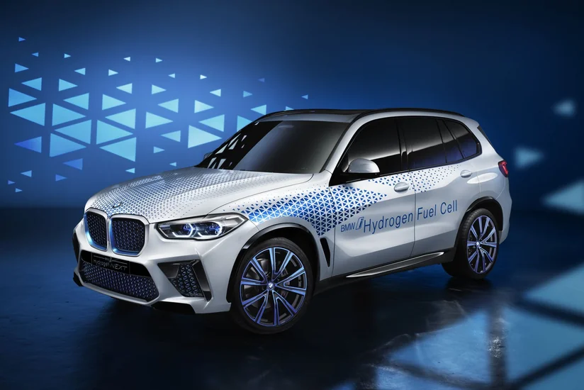BMW разрабатывает новую версию X5 совместно с Toyota