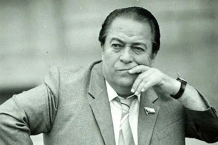 Prezident İlham Əliyev Rəşid Behbudovun 100 illik yubileyinin keçirilməsi haqqında sərəncam imzalayıb