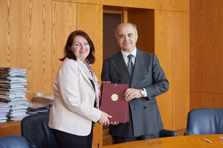 ASAPES ilə Karlov Universiteti arasında memorandum imzalanıb