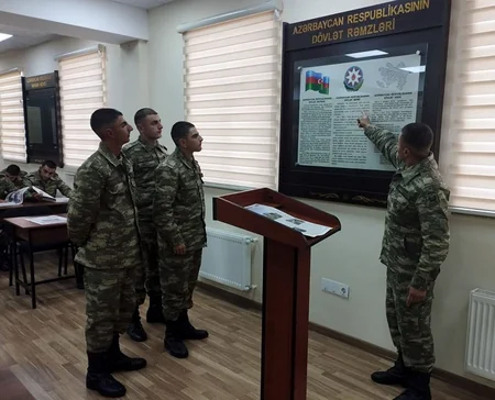 Azərbaycan Ordusunda Konstitusiya Günü münasibətilə silsilə tədbirlər keçirilib