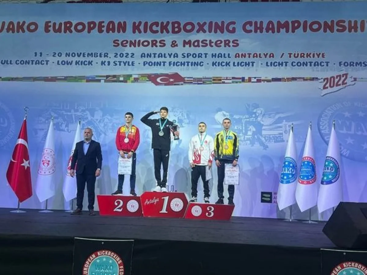 Bu il kikboksinq milliləri beynəlxalq yarışlardan 101 medalla qayıdıblar