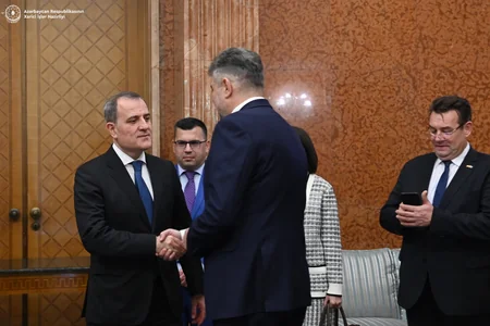 Ceyhun Bayramov Rumıniyanın Baş naziri ilə regional məsələləri müzakirə edib - YENİLƏNİB