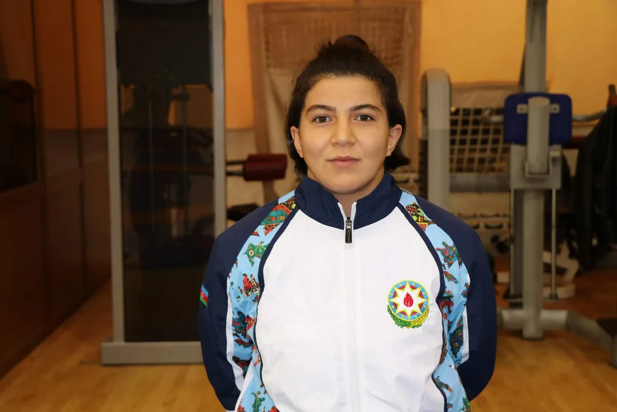 Azərbaycanın qadın güləşçilərindən biri finalda, ikisi bürünc medal görüşünə çıxacaq