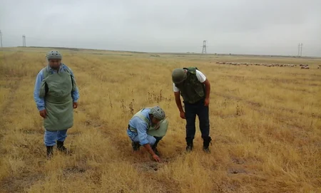 ​Tərtərdə top mərmisi və qrad raketinin hissələri tapılıb