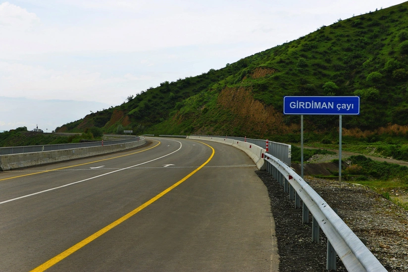 Bakı-Şamaxı-Yevlax avtomobil yolunda çat əmələ gəlib