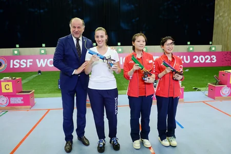Bakıdakı dünya çempionatında medal və lisenziya əldə edən ilk qadın atıcılar bəlli olub