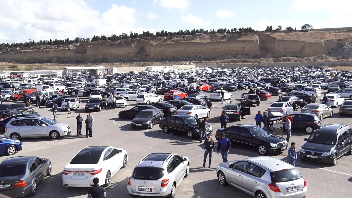 Ситуация на авторынке Азербайджана - ВИДЕОРЕПОРТАЖ