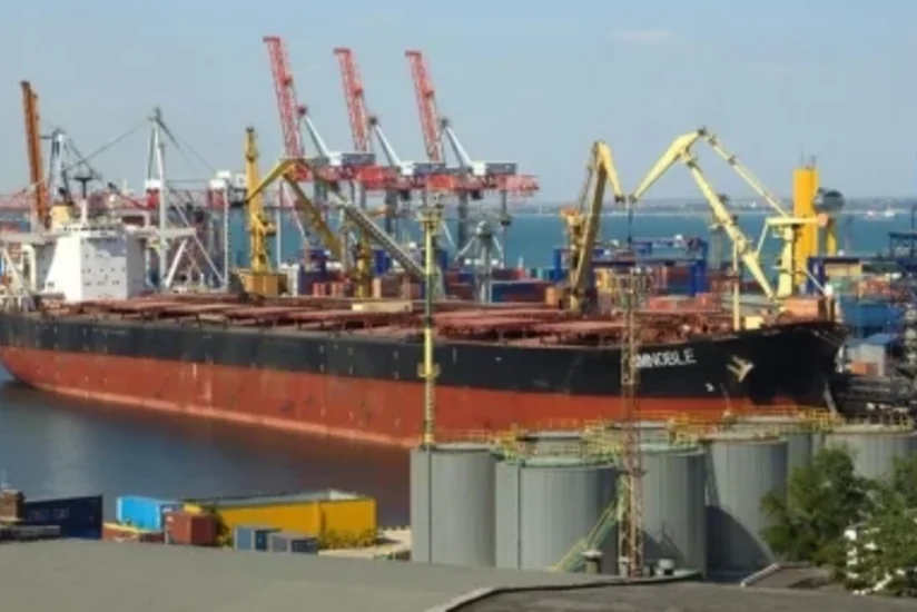 Украина открыла регистрацию судов для прохода по временным коридорам в Черном море