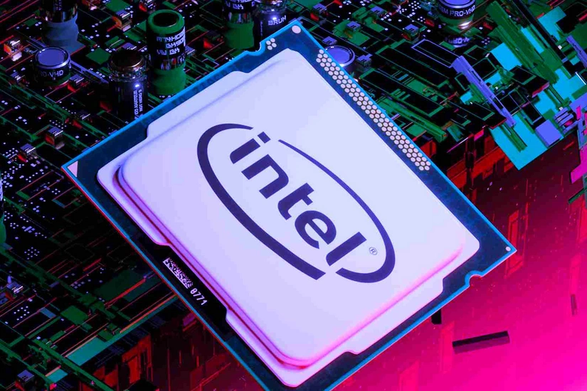 ABŞ “Intel”in 11 milyard dollarlıq səhmlərini pulsuz əldə edib